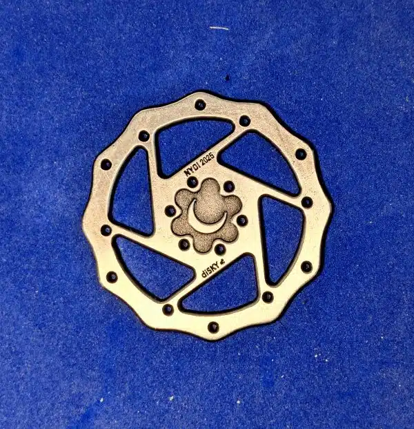 diSKY Pin